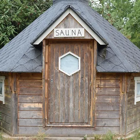 Het Boshuis Campismo de Luxo *